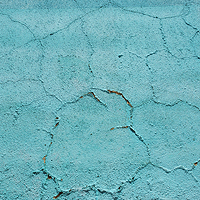 Turquoise cracked plaster