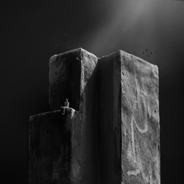 Monolith by Gunbowolf (DeviantArt)